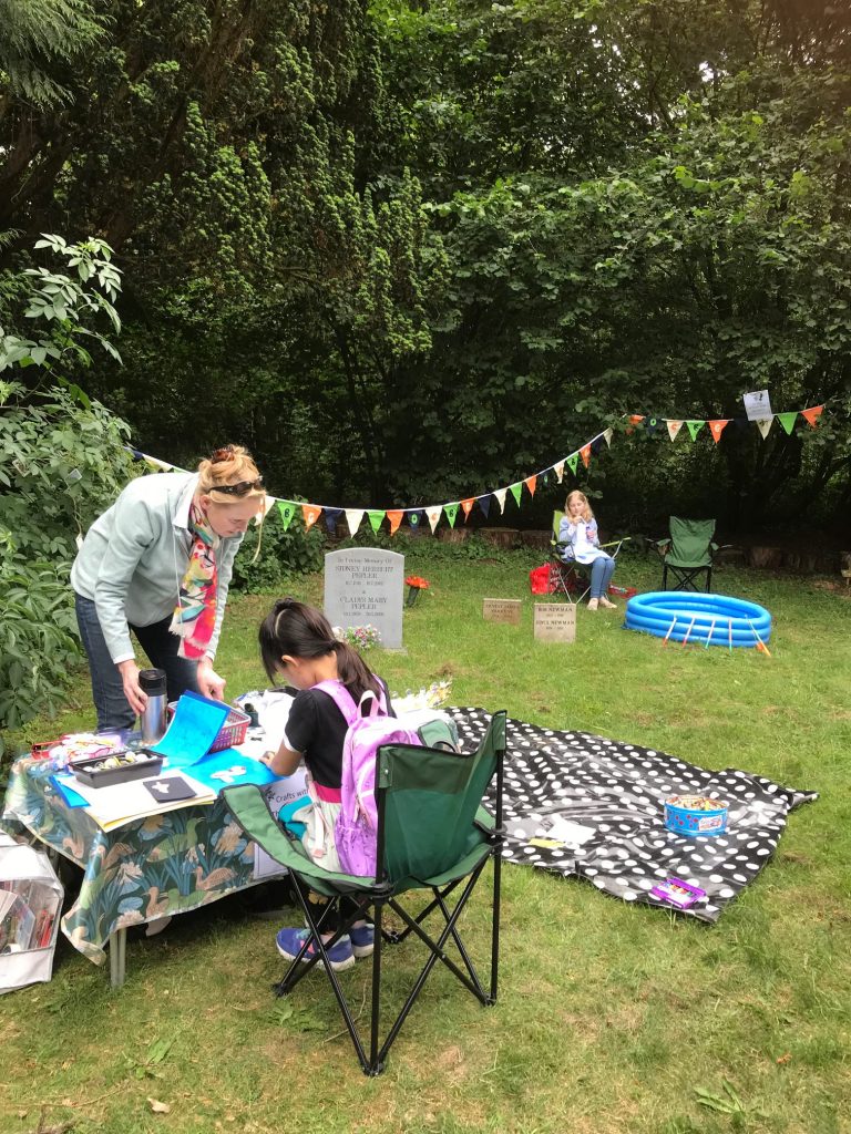 Alice in Wonderland - The Great Outdoors free family event picture